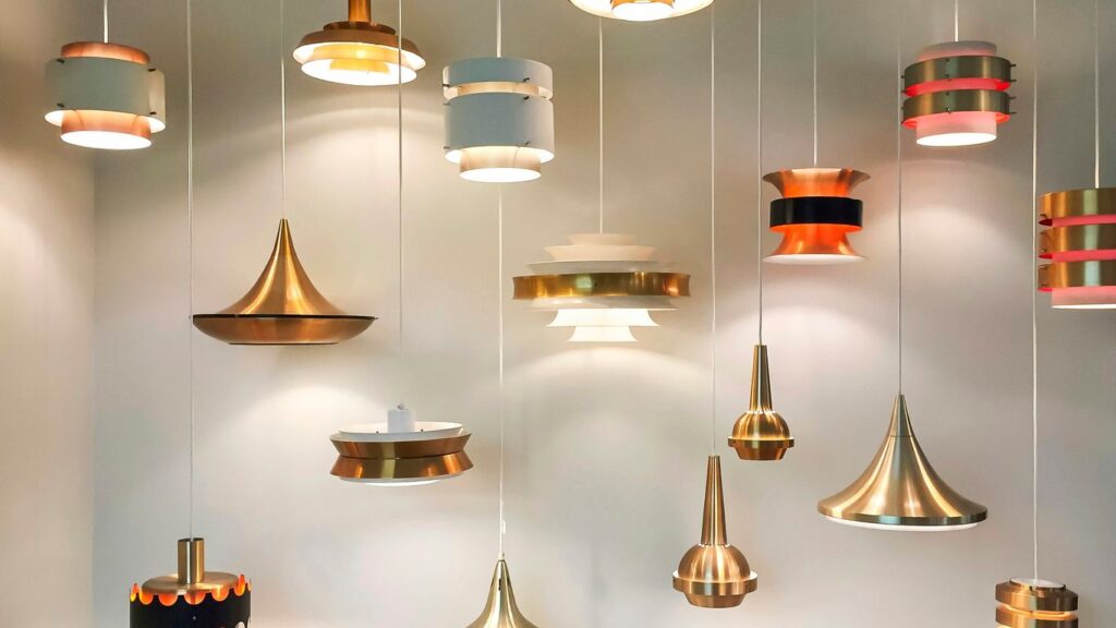 Custom Designer Lighting Sourcing in Guzhen: OEM Luxury Lights & Safe Fragile Cargo Logistics