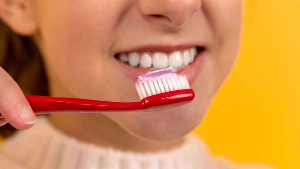 Importing Oral Care & Toothbrushes from Hangji: Production to Global Delivery