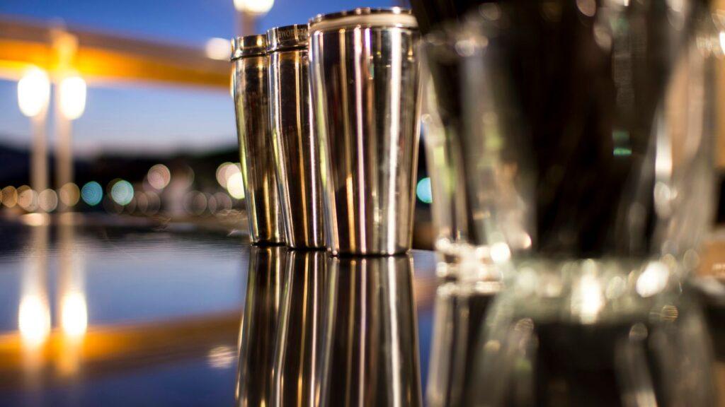 Yongkang Vacuum Flask Sourcing: 304 Stainless Steel Tumblers & International Shipping Solutions